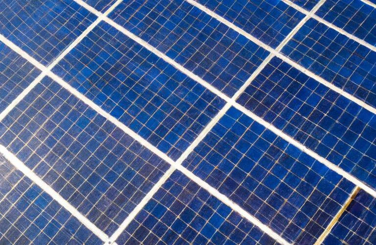 未来を見据える太陽光パネルリサイクルの可能性を探る