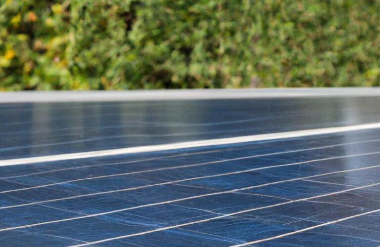 太陽光パネル後付けで快適な暮らしを実現！