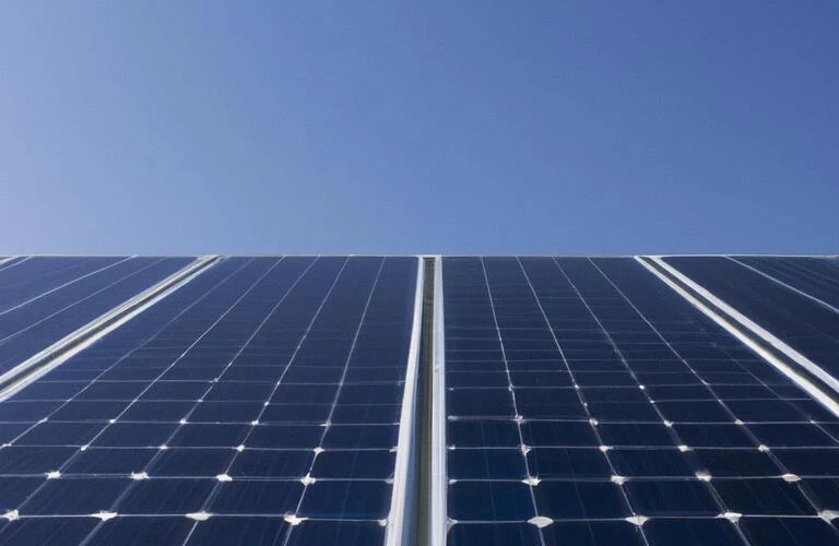 太陽光で家庭の電力を自給自足！