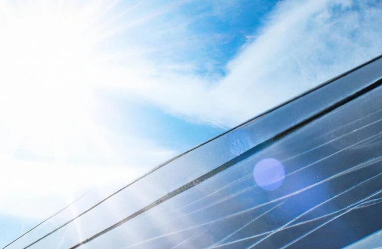 家族の未来を明るく照らす太陽光発電