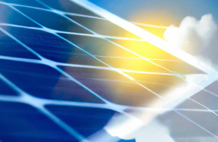 太陽光発電と天気の関係を知ろう！あなたの生活を支えるエネルギーの未来