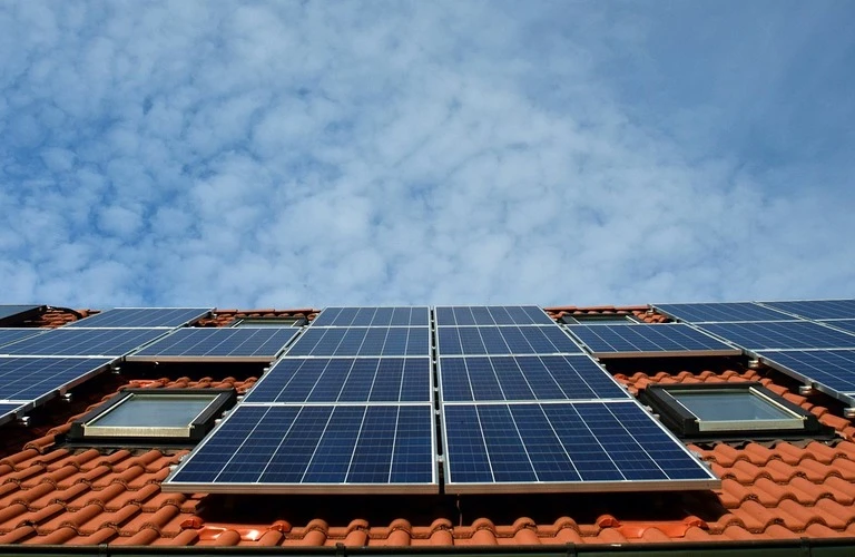 太陽光発電・蓄電池の施工いたします| 熊本県熊本市で電気工事なら株式会社藏座工業 